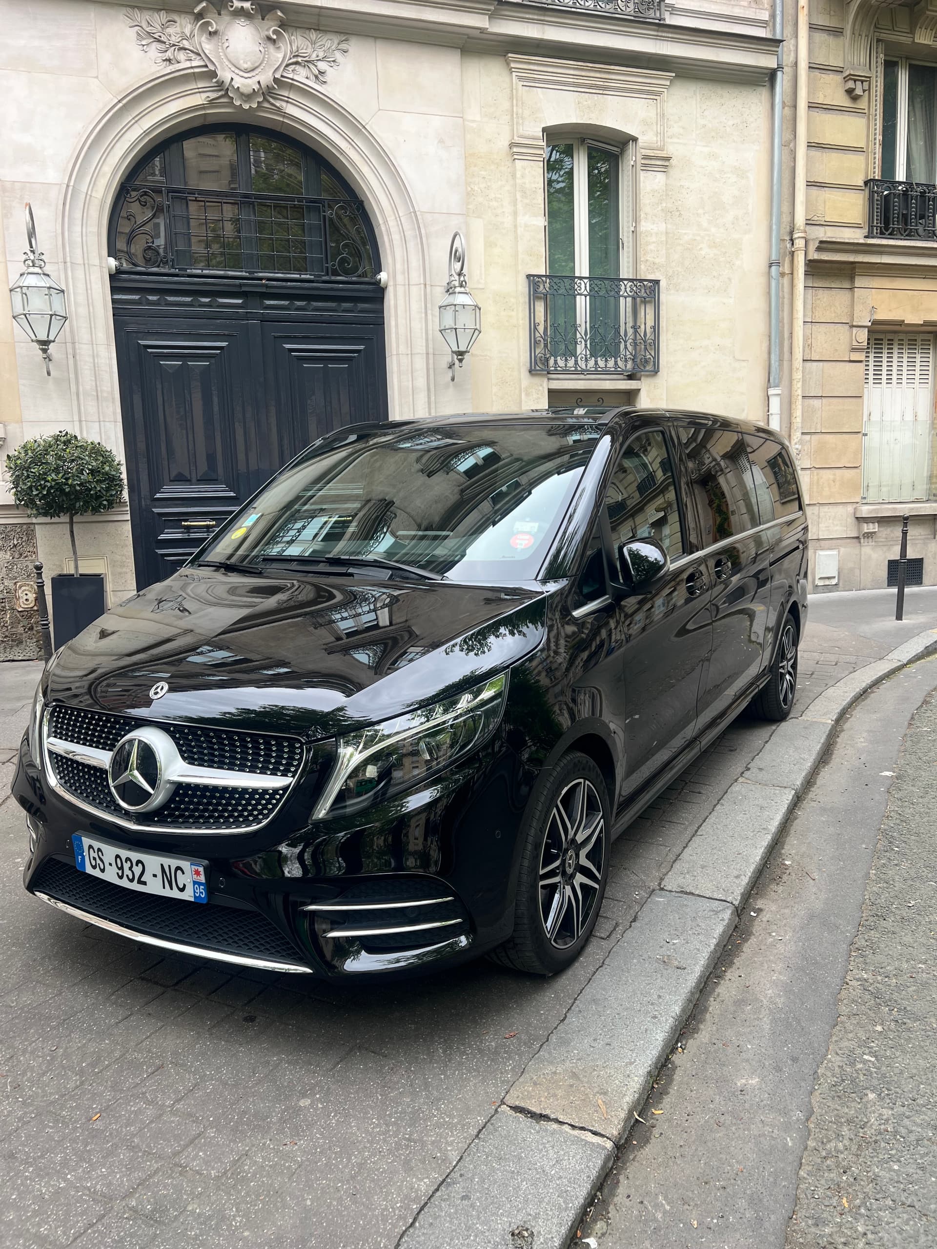 Mercedes V-Class Image 2