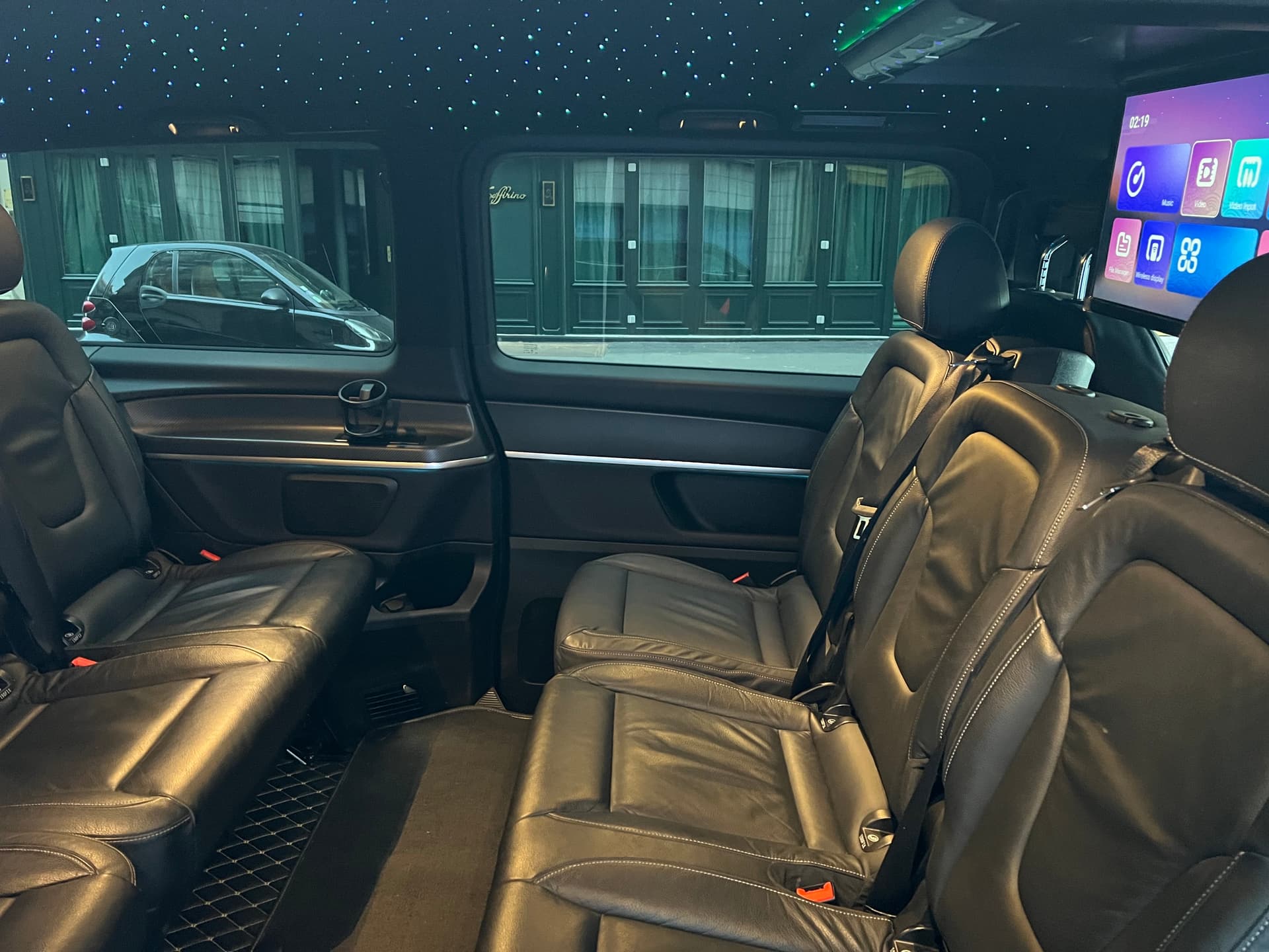 Mercedes V-Class Image 3