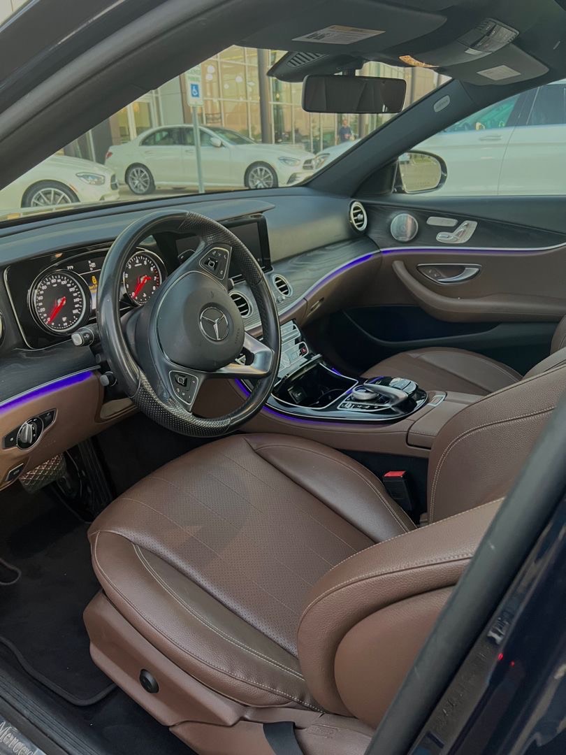 Mercedes E-Class Image 2