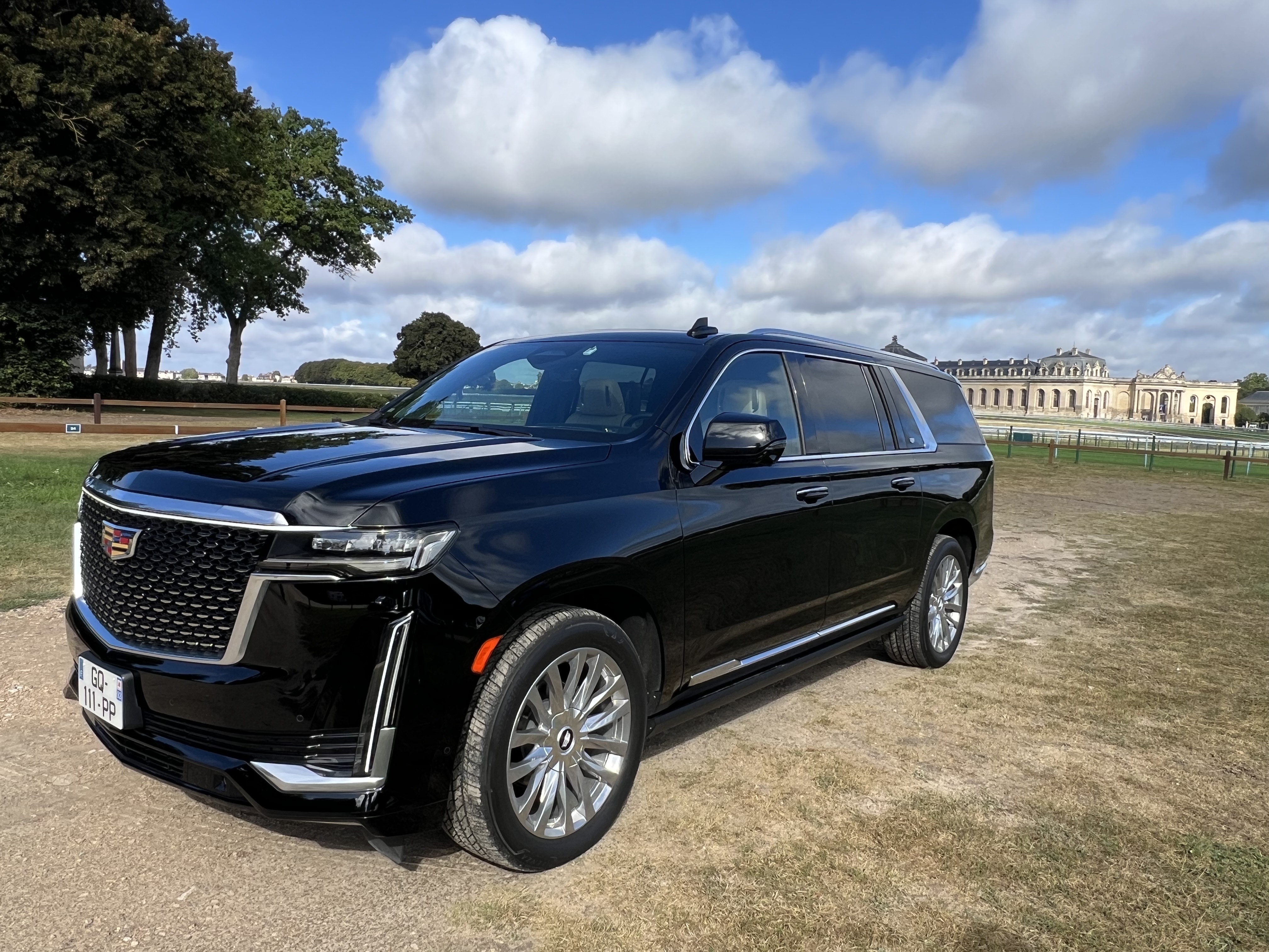 Cadillac Escalade Image 1